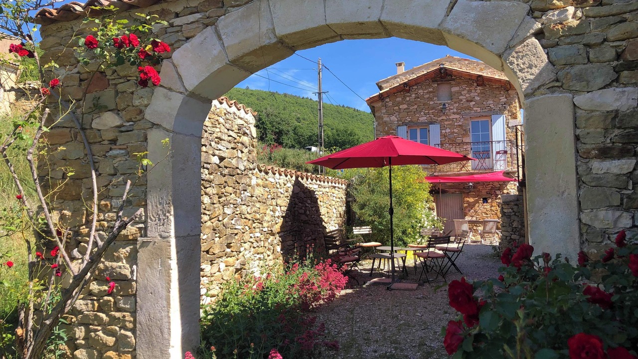 Photo of Outdoor in Ongles