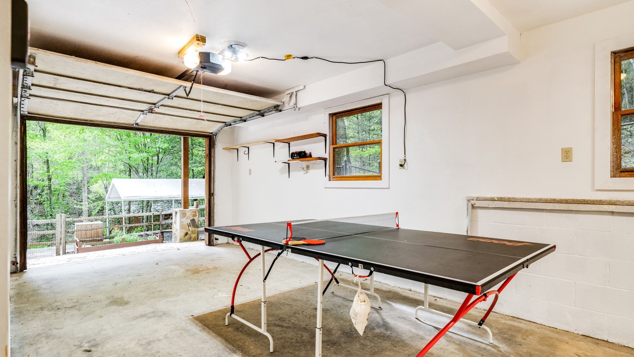Photo of Bedroom in Hidden Lake