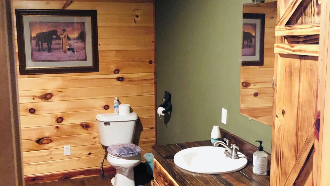Photo of Bathroom in Compton