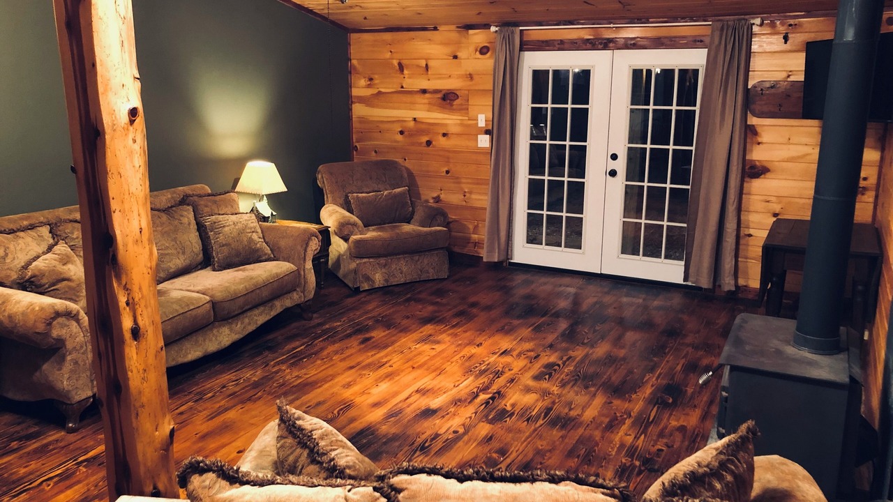 Photo of Livingroom in Compton