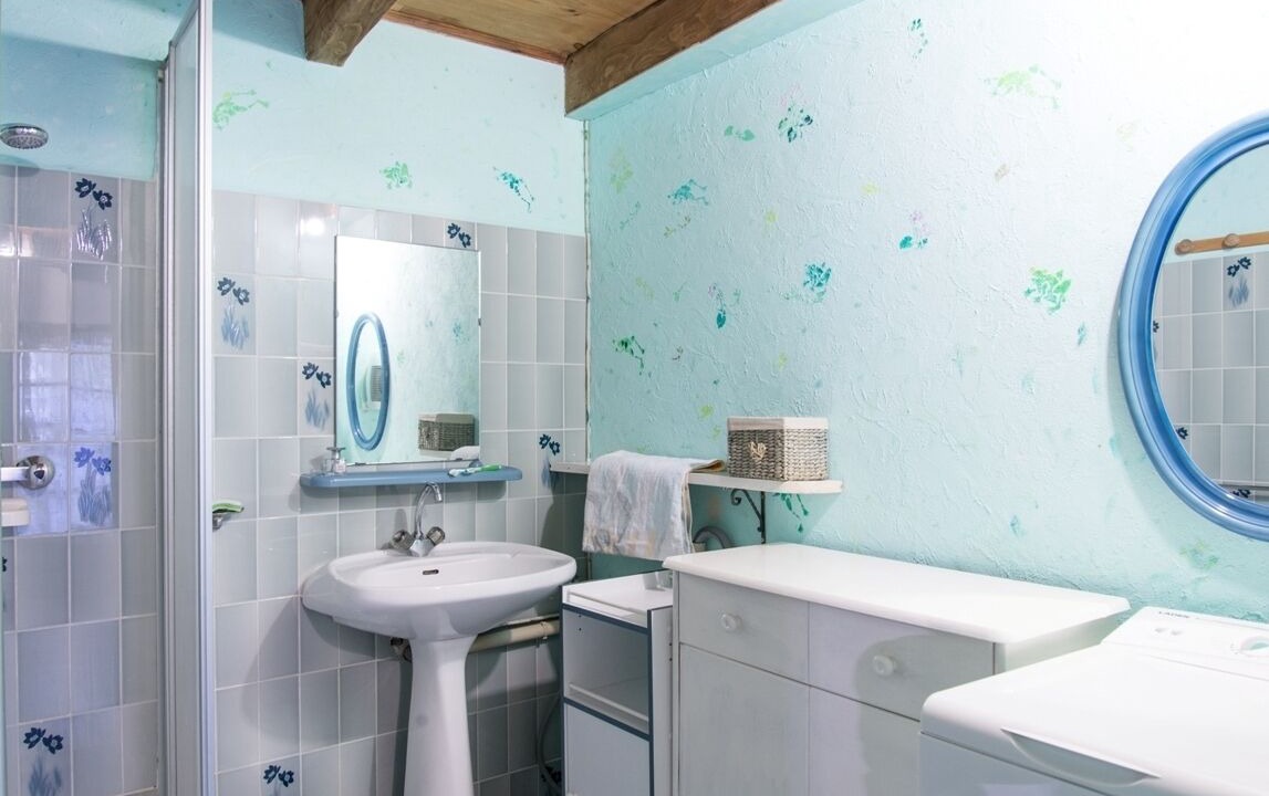 Photo of Bathroom in Gorges du Tarn Causses