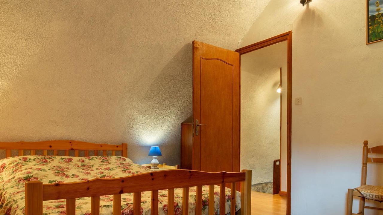 Photo of Bedroom in Laval-du-Tarn