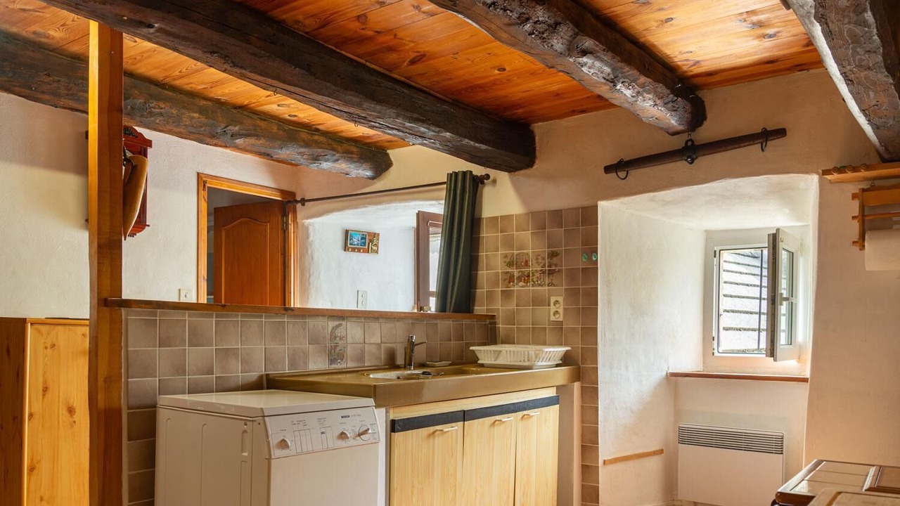 Photo of Kitchen in Laval-du-Tarn