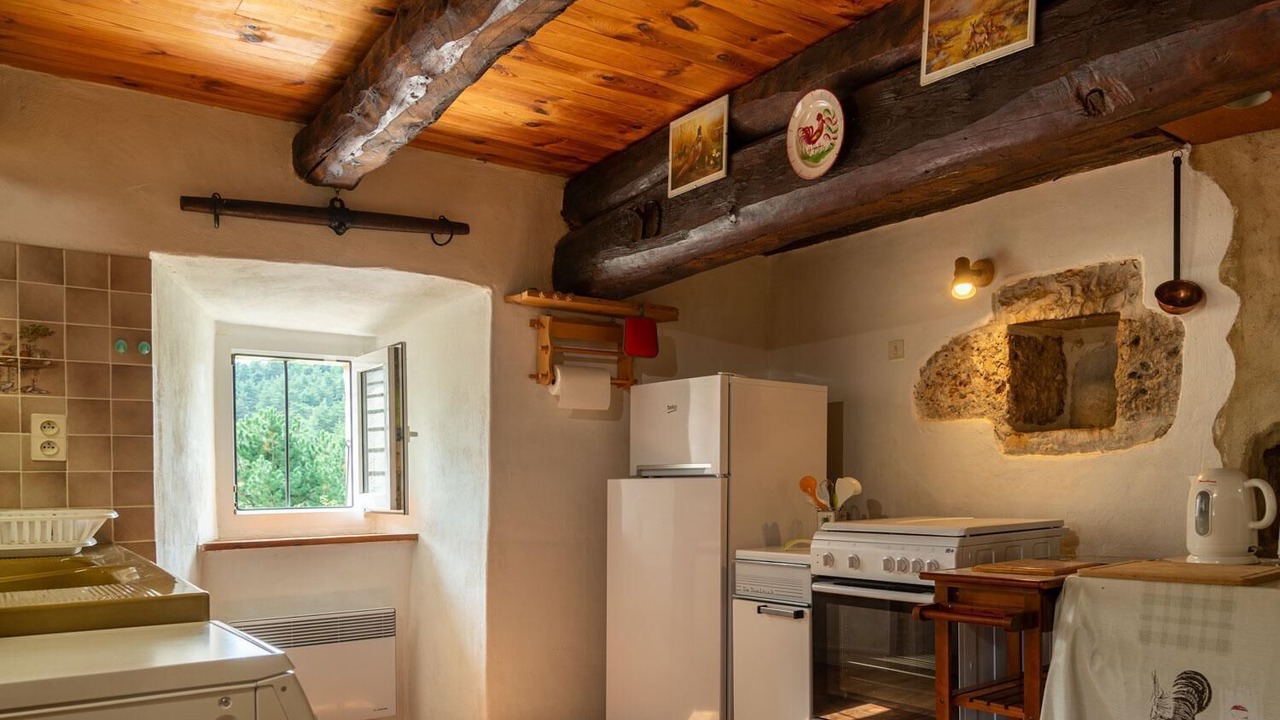 Photo of Kitchen in Laval-du-Tarn