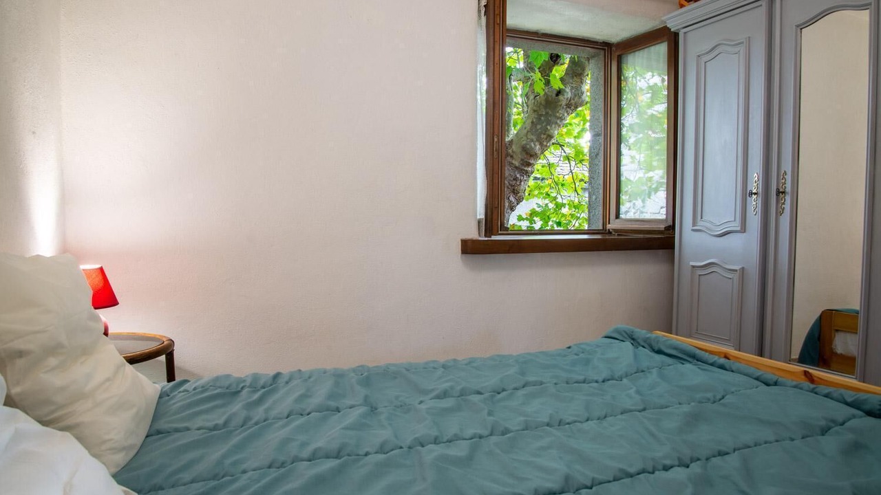 Photo of Bedroom in Fraissinet-de-Lozere