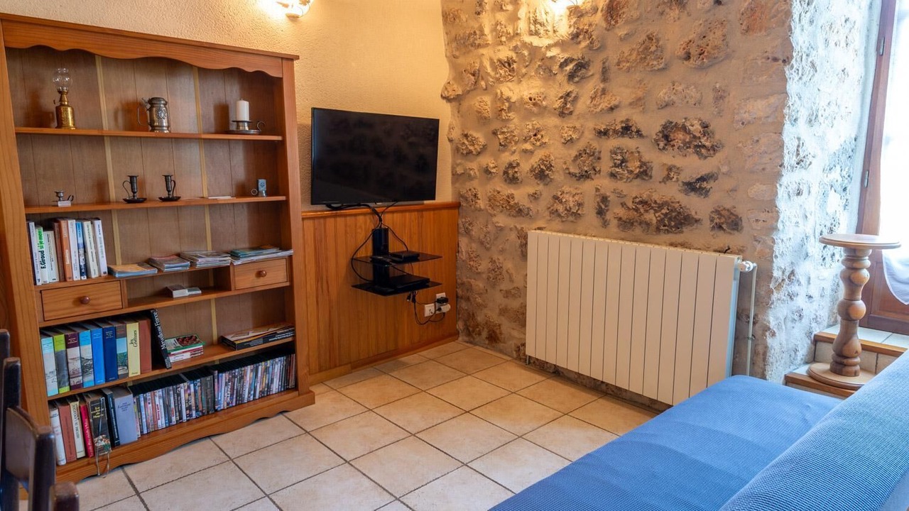 Photo of Bedroom in Saint-Georges-de-Levejac