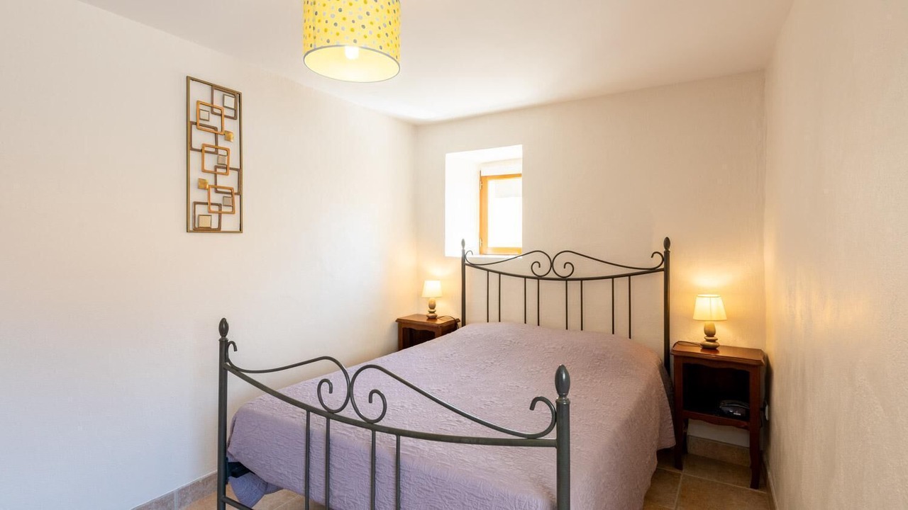 Photo of Bedroom in Saint-Georges-de-Levejac