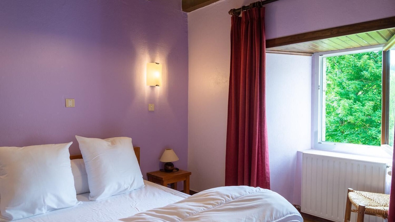 Photo of Bedroom in Villeneuve