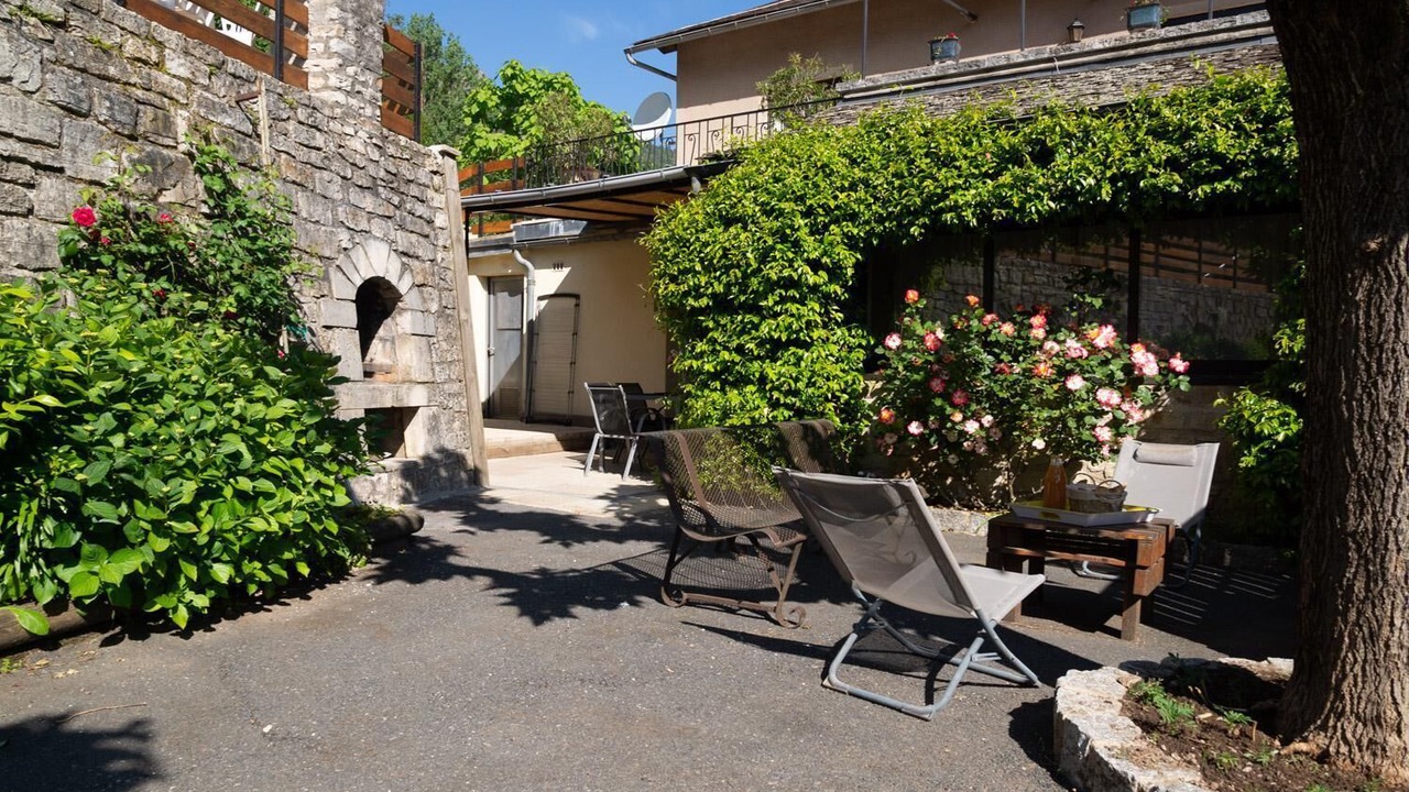 Photo of Patio Balcony in Florac