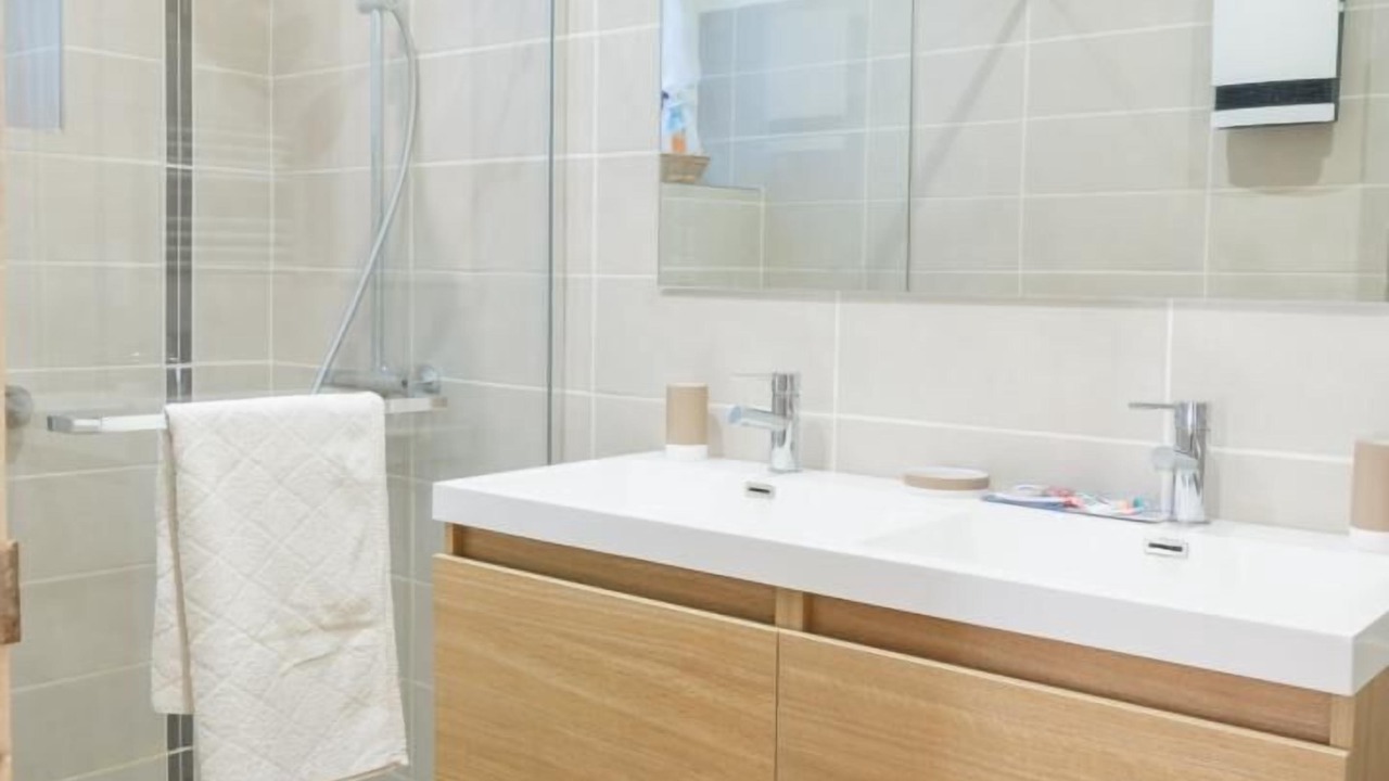 Photo of Bathroom in Florac