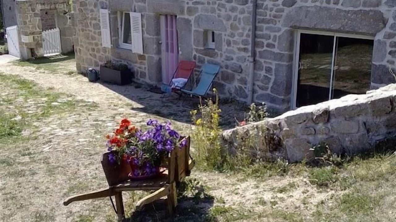 Photo of Patio Balcony in Saint-Leger-du-Malzieu