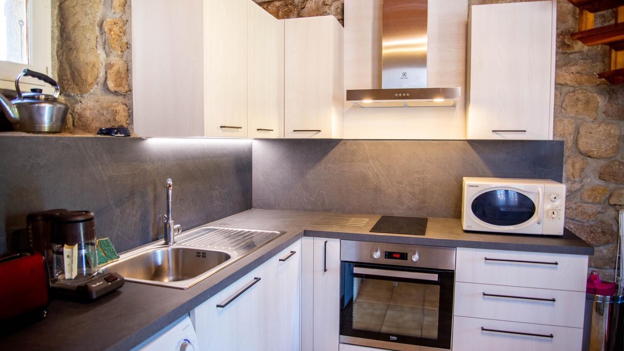 Photo of Kitchen in Saint-Frezal-d'Albuges