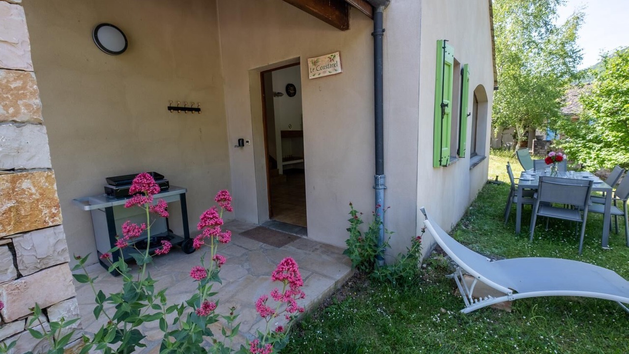 Photo of Outdoor in Saint-Rome-de-Dolan