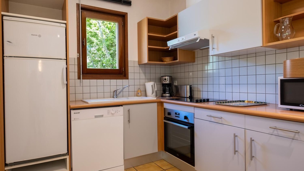 Photo of Kitchen in Saint-Rome-de-Dolan