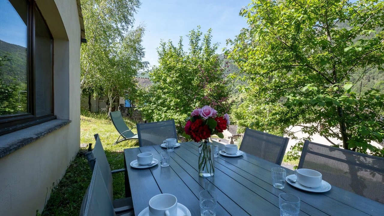 Photo of Outdoor in Saint-Rome-de-Dolan