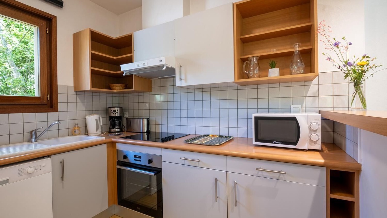 Photo of Kitchen in Saint-Rome-de-Dolan