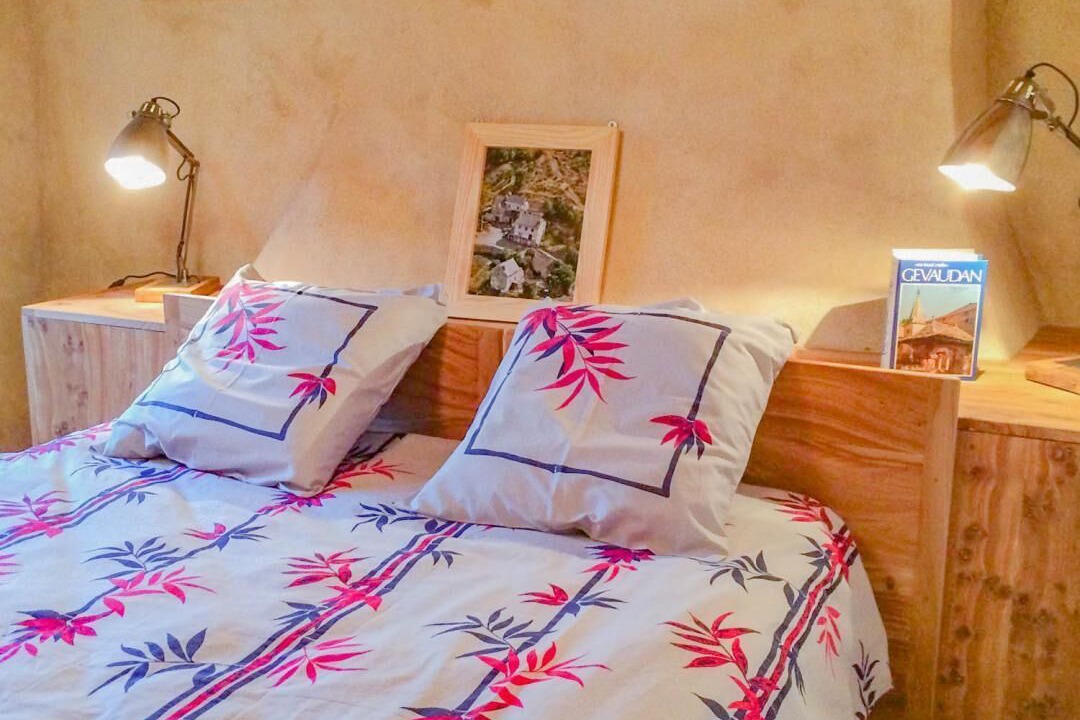 Photo of Bedroom in Lanuejols