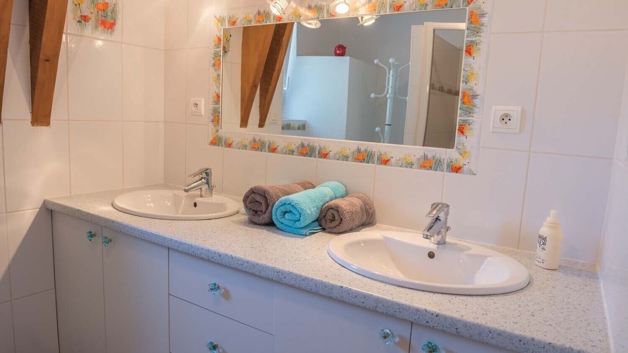 Photo of Bathroom in Le Buisson
