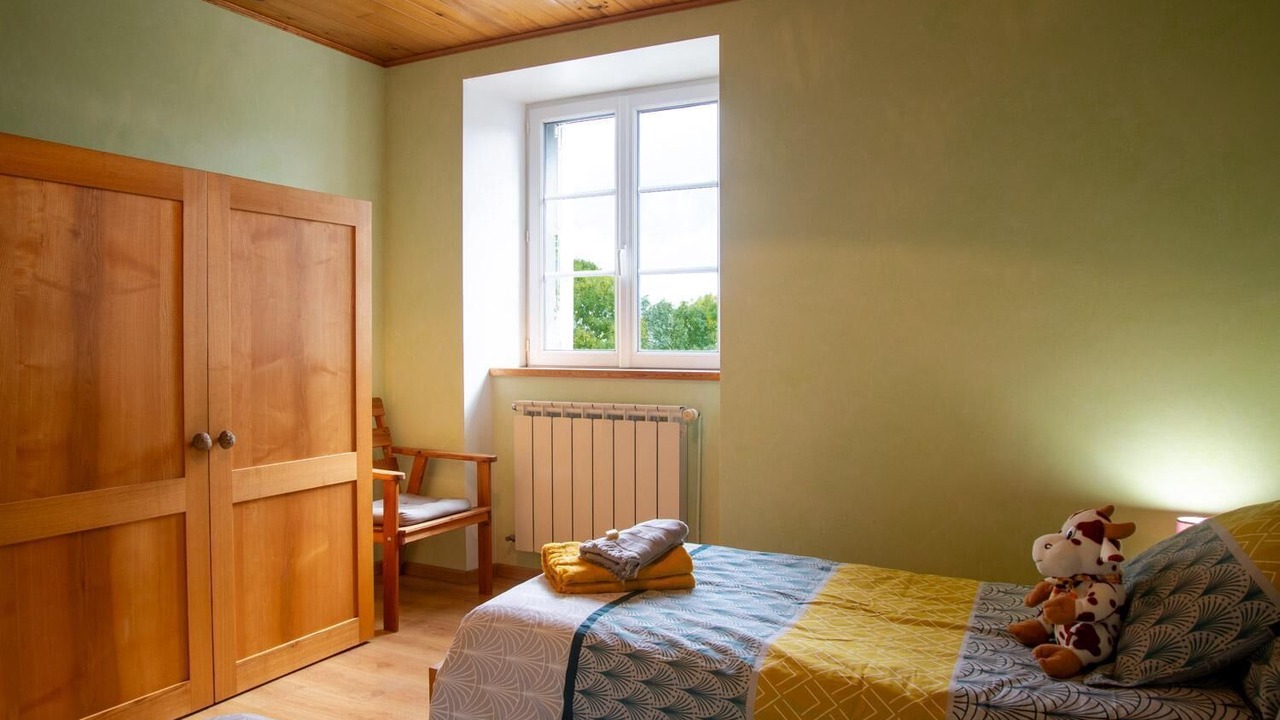 Photo of Bedroom in Le Buisson