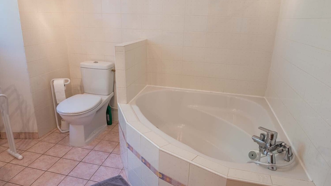 Photo of Bathroom in Le Buisson