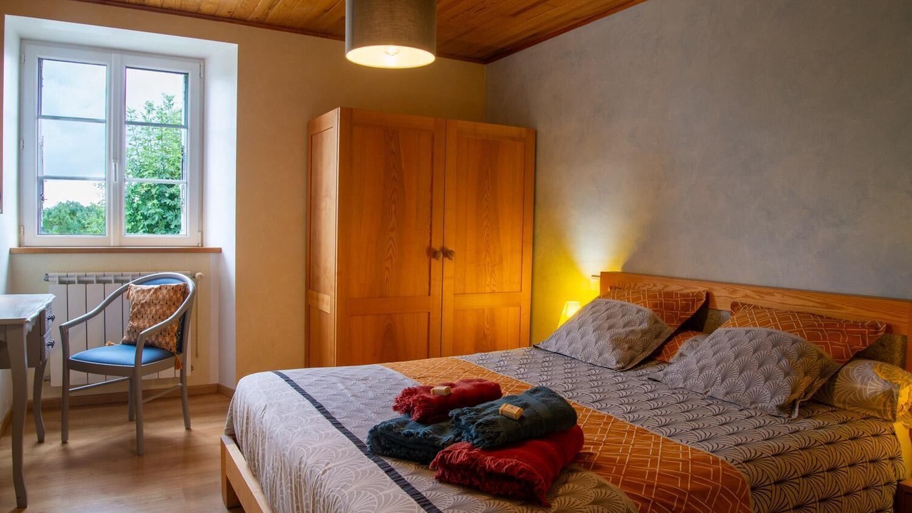 Photo of Bedroom in Le Buisson