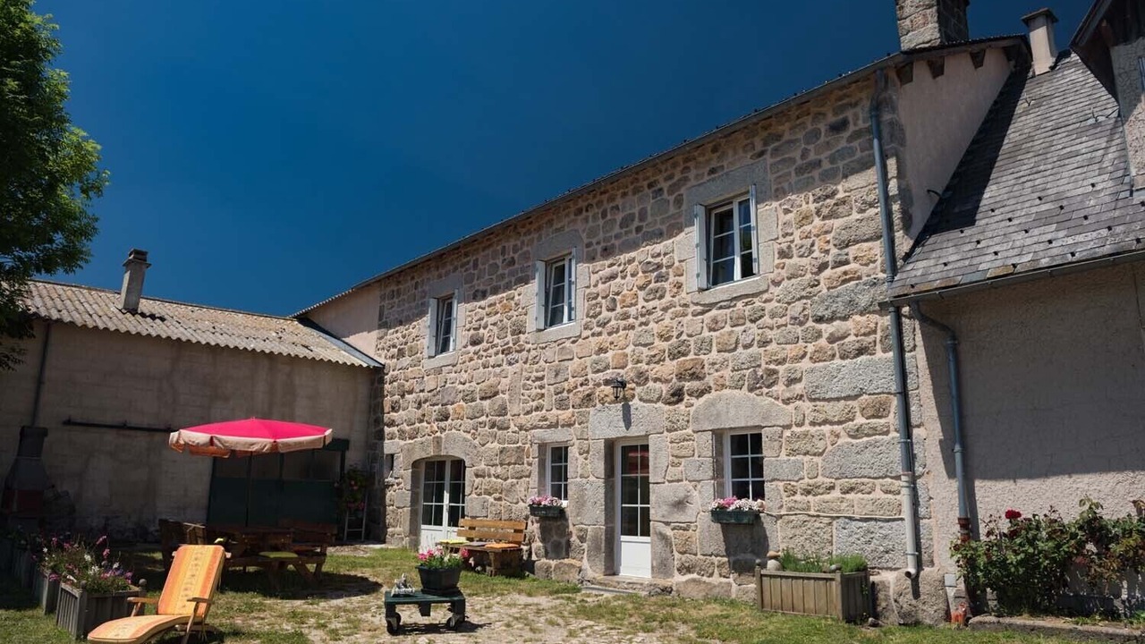 Photo of Outdoor in Le Buisson