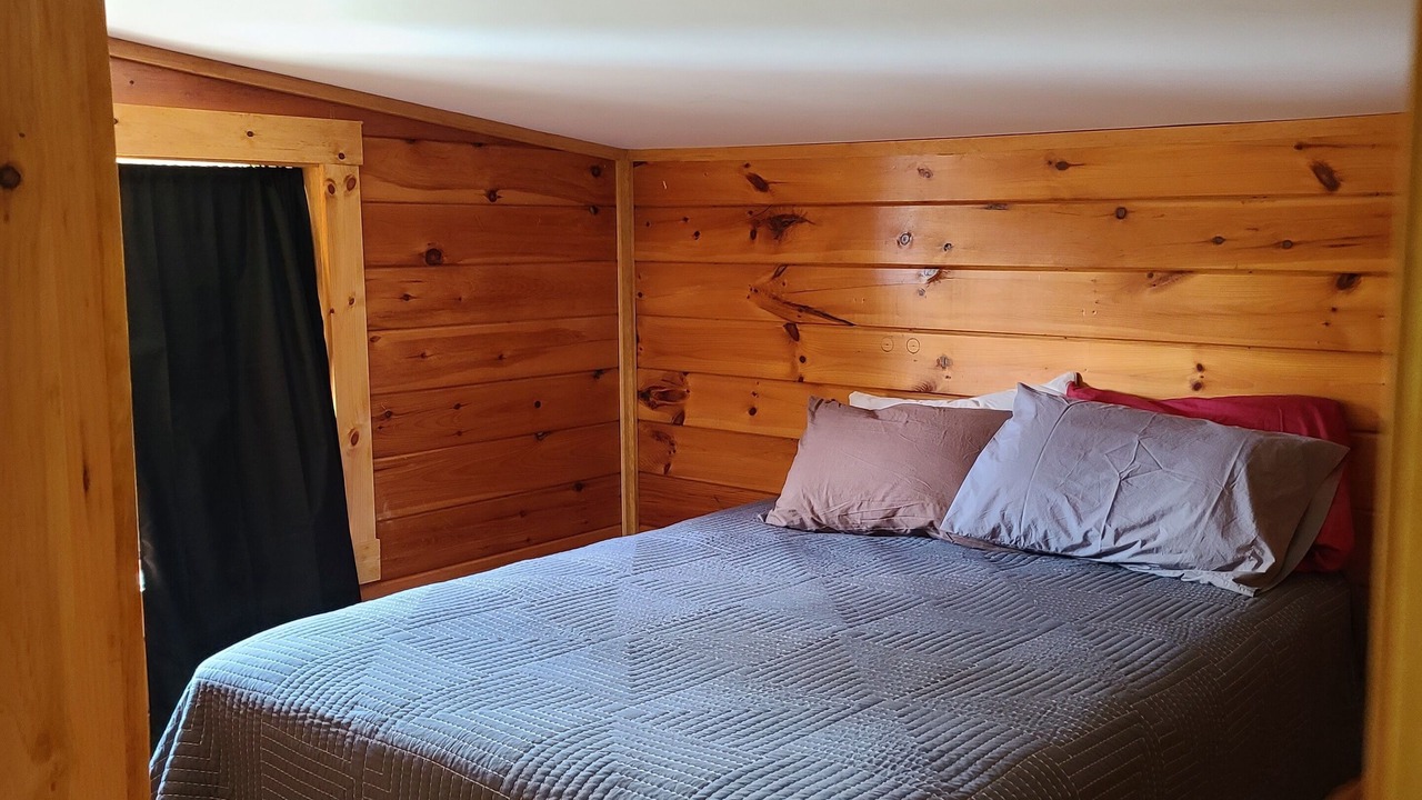 Photo of Bedroom in Rockwood