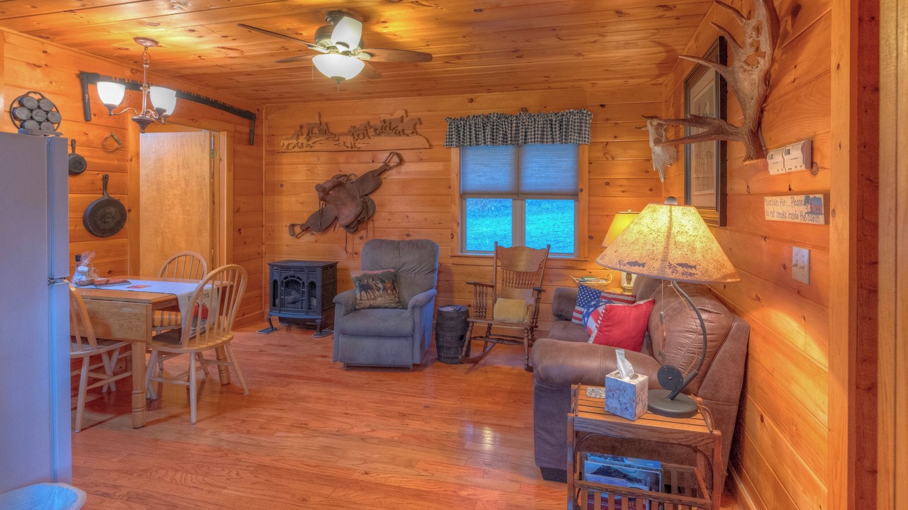 Photo of Livingroom in Murphy