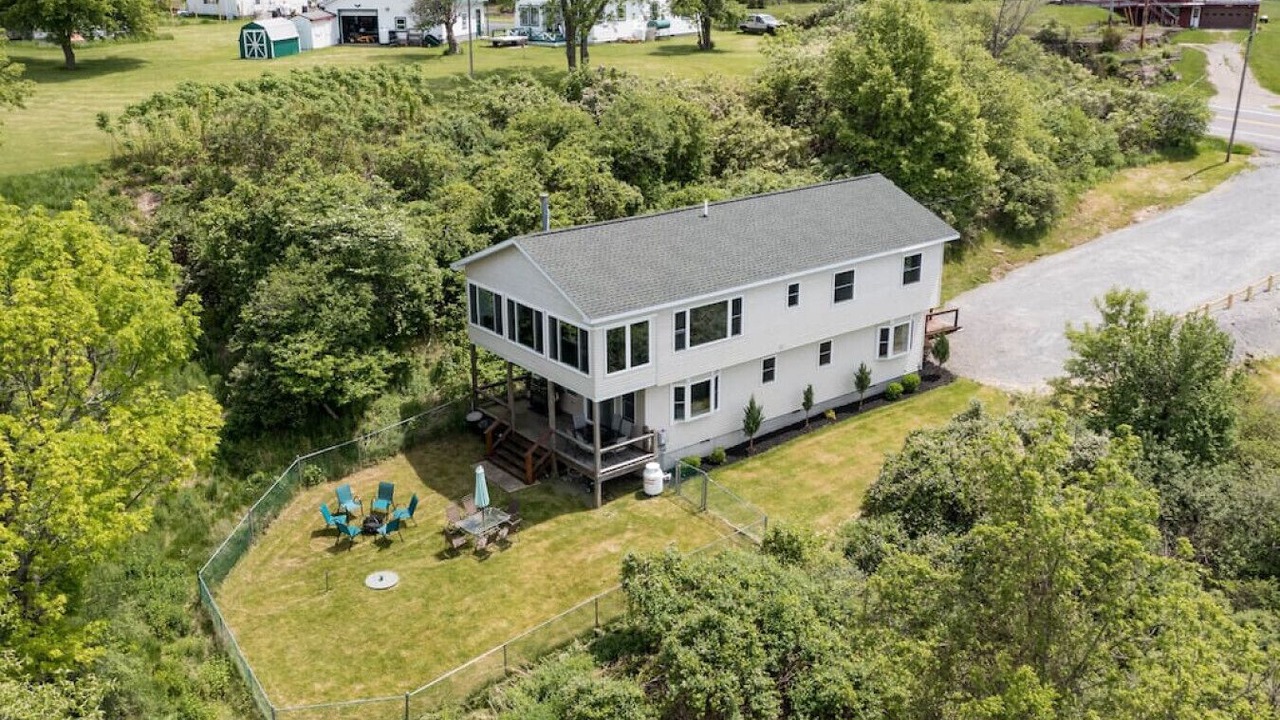Photo of Outdoor in Frontenac