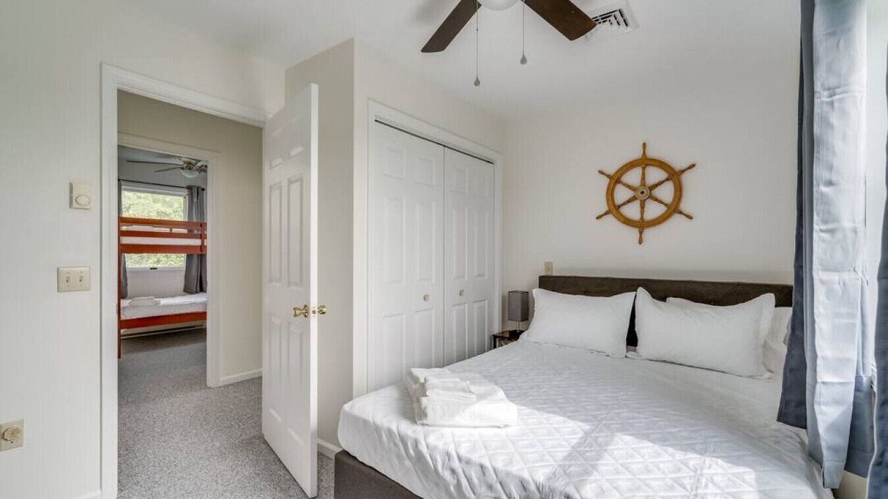 Photo of Bedroom in Frontenac