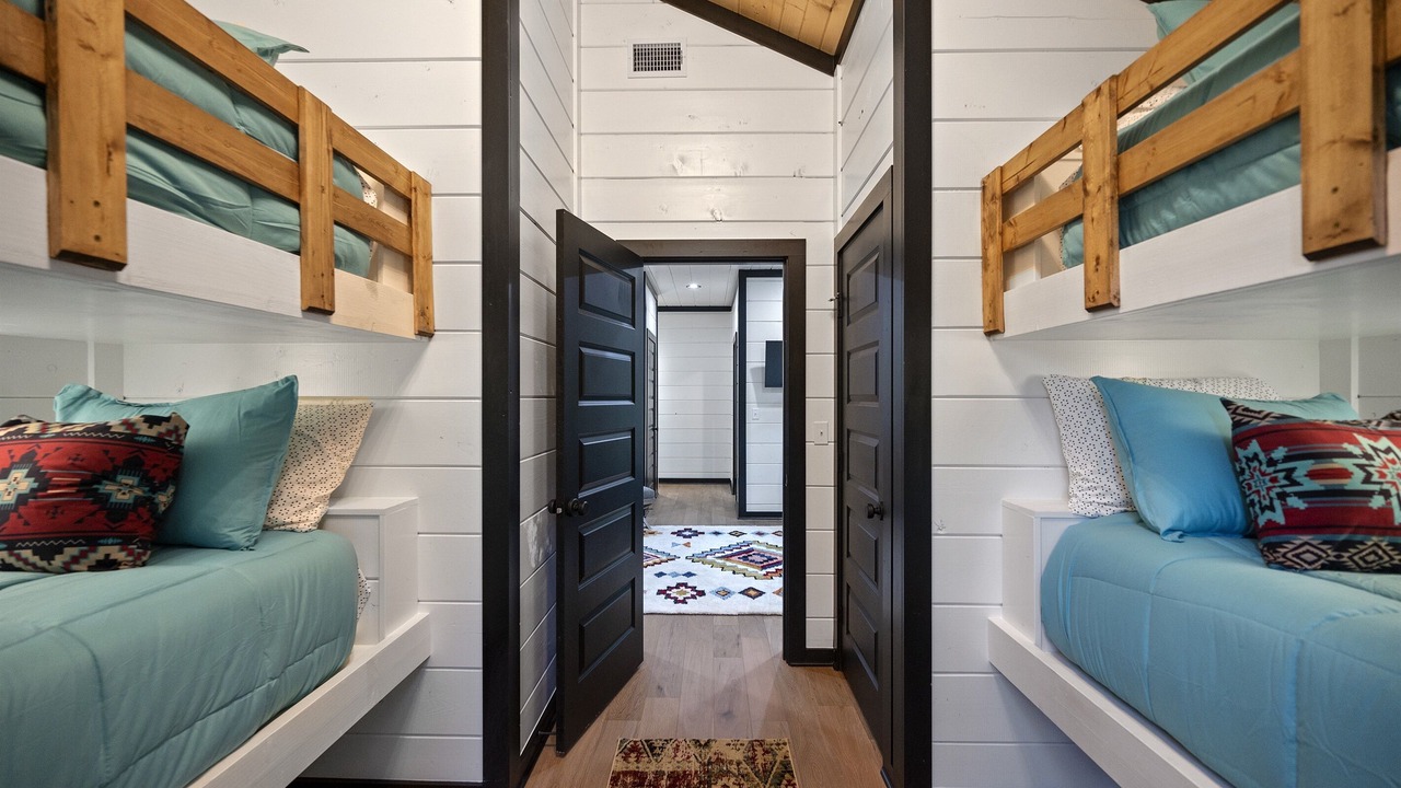 Photo of Bedroom in Broken Bow