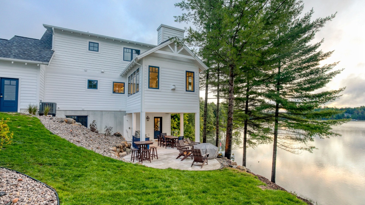Photo of Outdoor in Mayfield