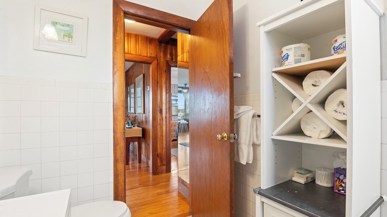 Photo of Bathroom in Great Neck