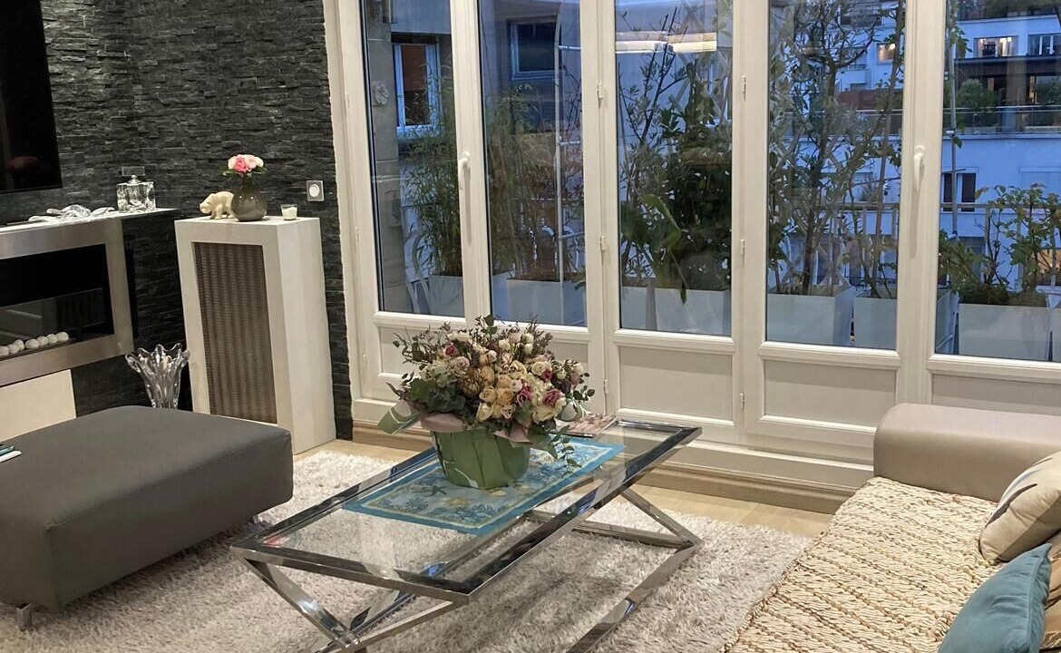 Photo of Livingroom in Neuilly-sur-Seine