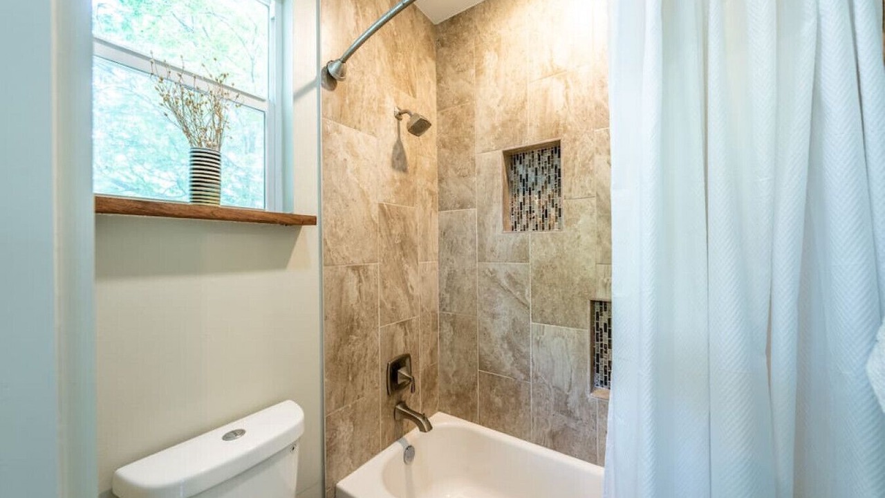 Photo of Bathroom in Brentwood