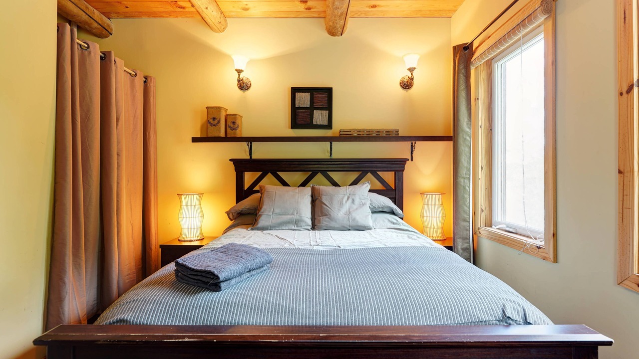 Photo of Bedroom in Mauricie