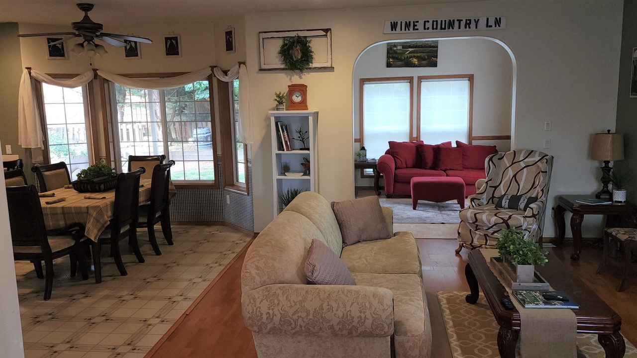 Photo of Livingroom in Lafayette