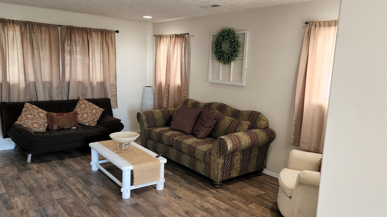 Photo of Livingroom in Lafayette