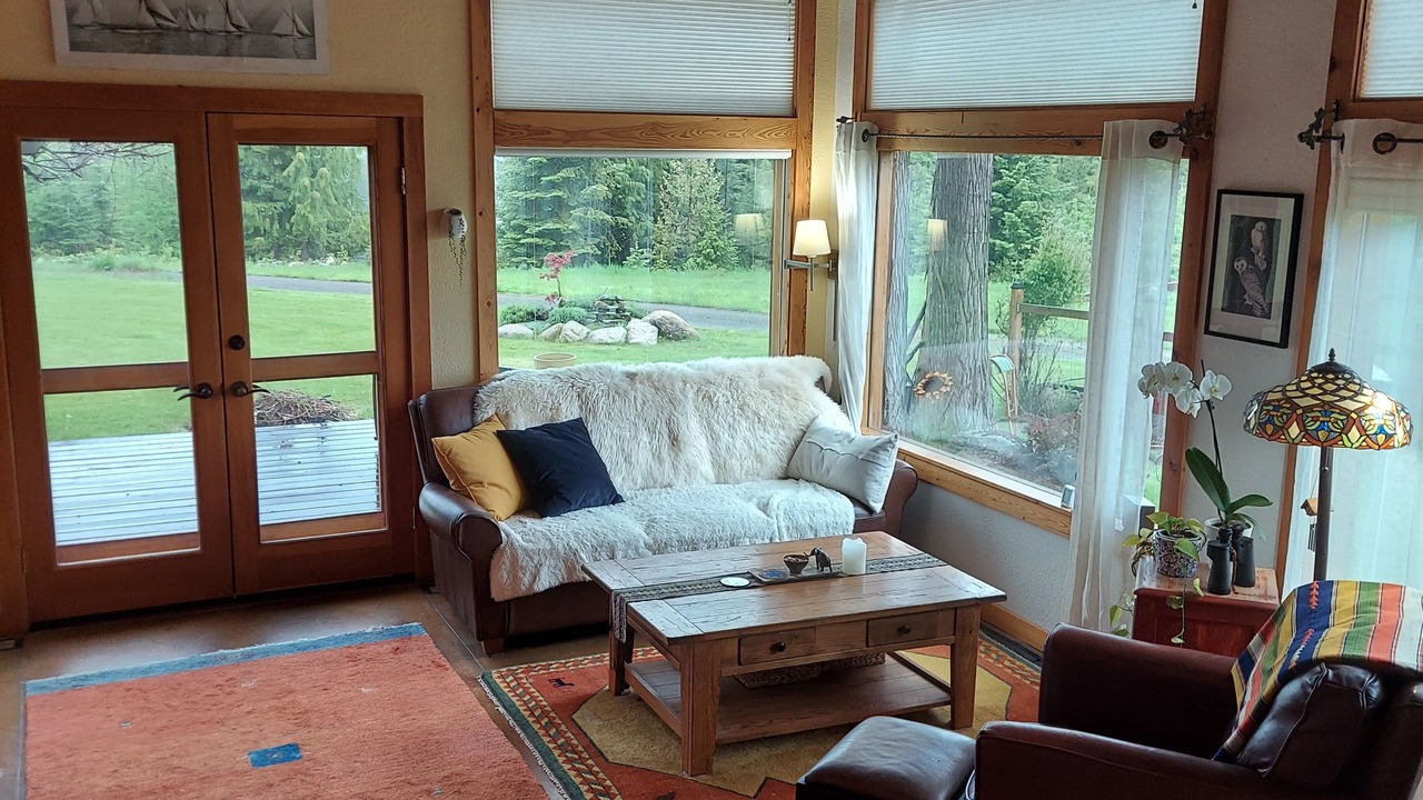 Photo of Livingroom in Sandpoint