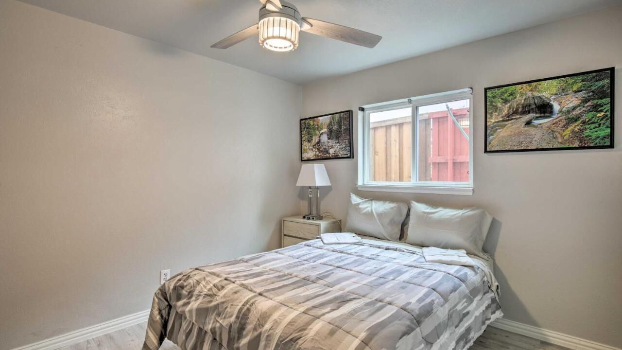 Photo of Bedroom in Garland