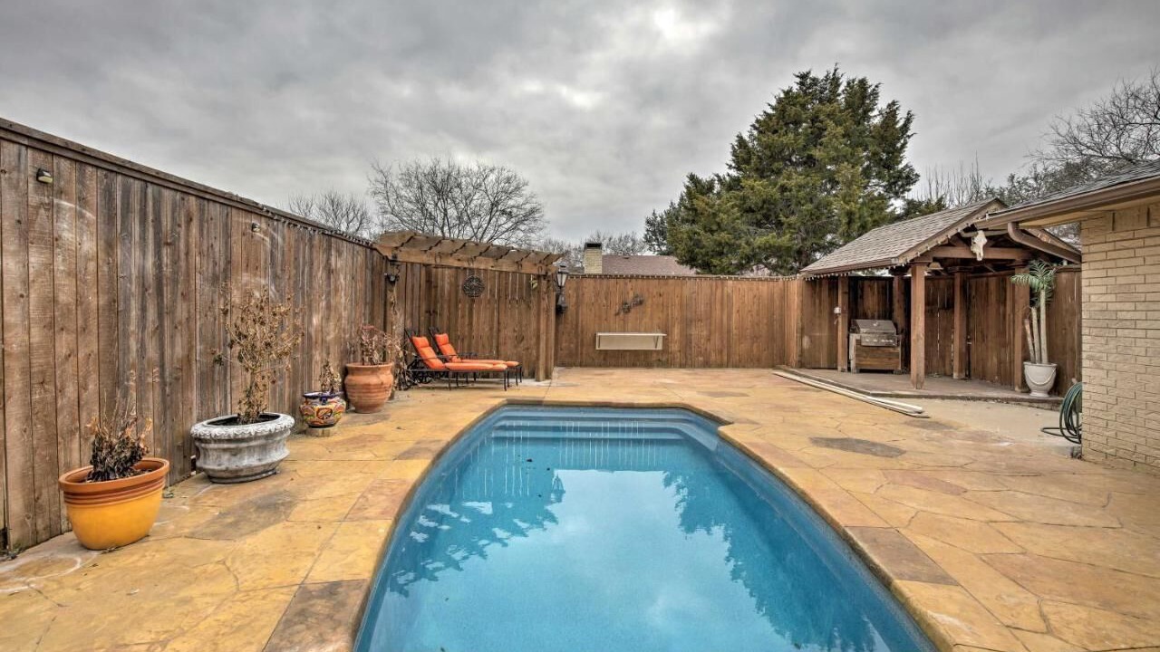 Photo of Outdoor in Garland
