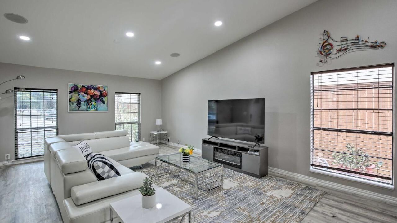 Photo of Livingroom in Garland