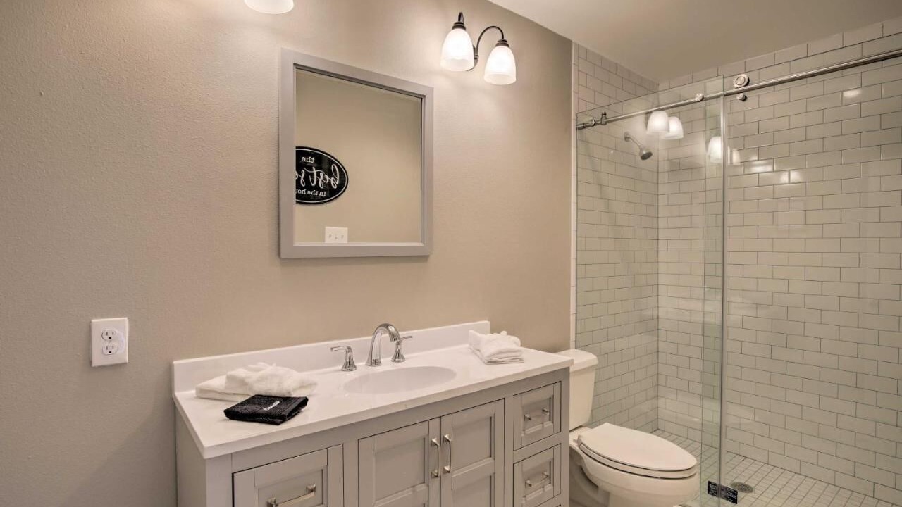 Photo of Bathroom in Garland