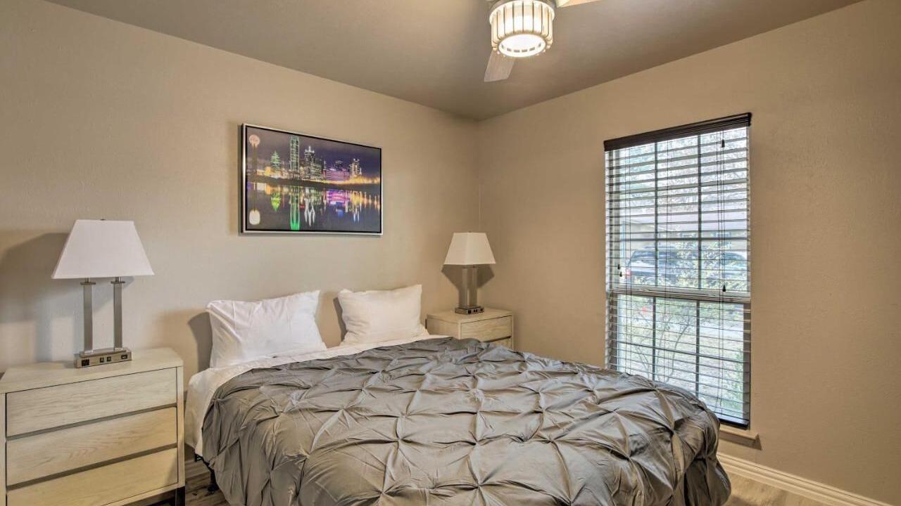 Photo of Bedroom in Garland