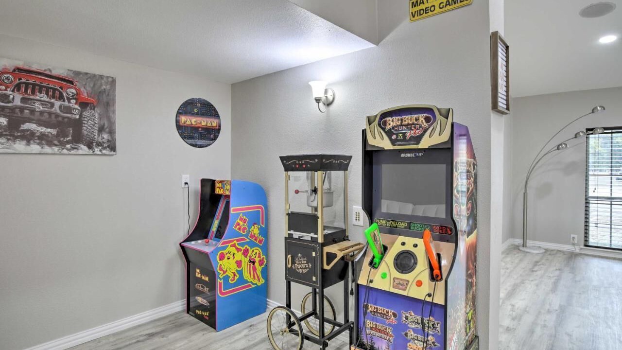 Photo of Bedroom in Garland