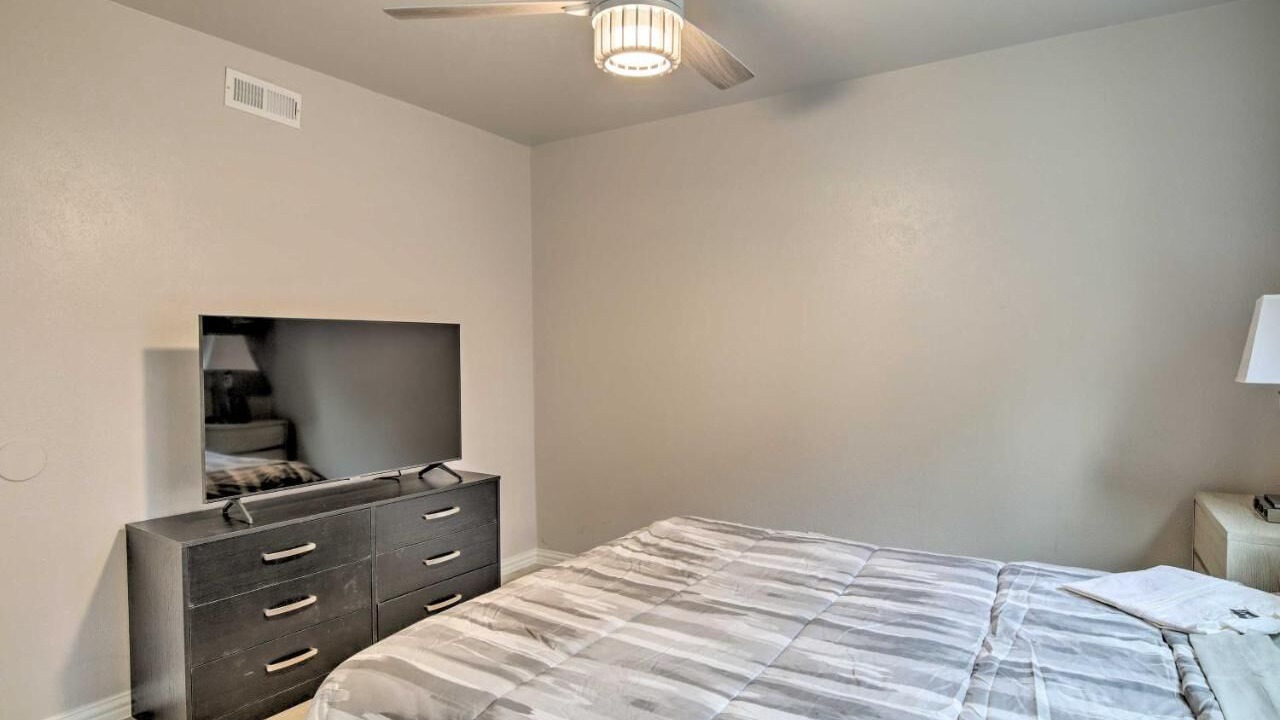 Photo of Bedroom in Garland
