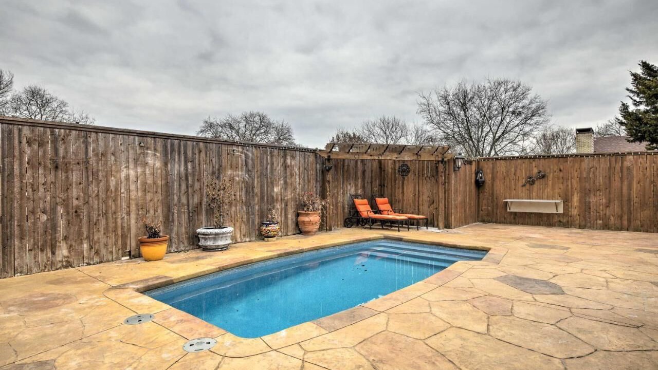 Photo of Outdoor in Garland