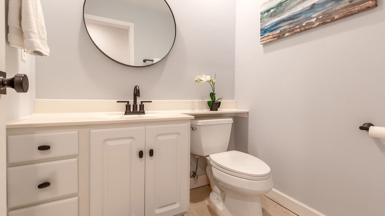 Photo of Bathroom in Glenn Haven Shores