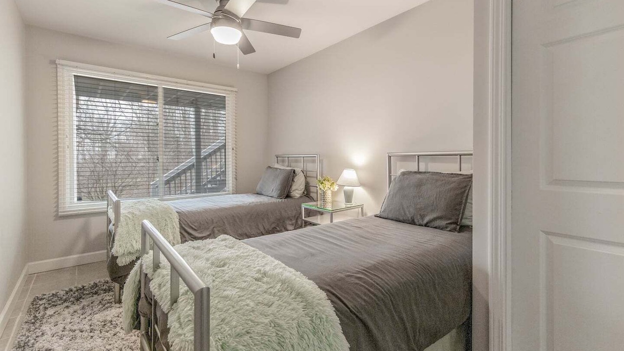 Photo of Bedroom in Glenn Haven Shores
