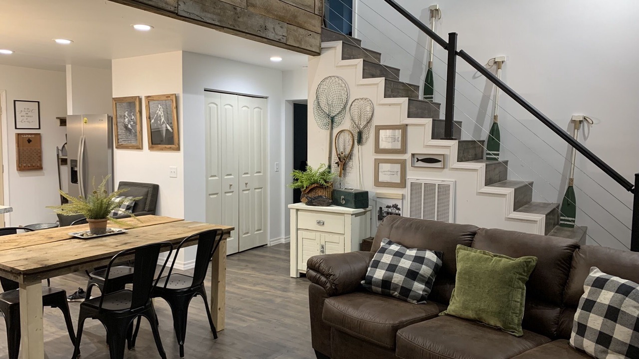 Photo of Livingroom in Tecumseh